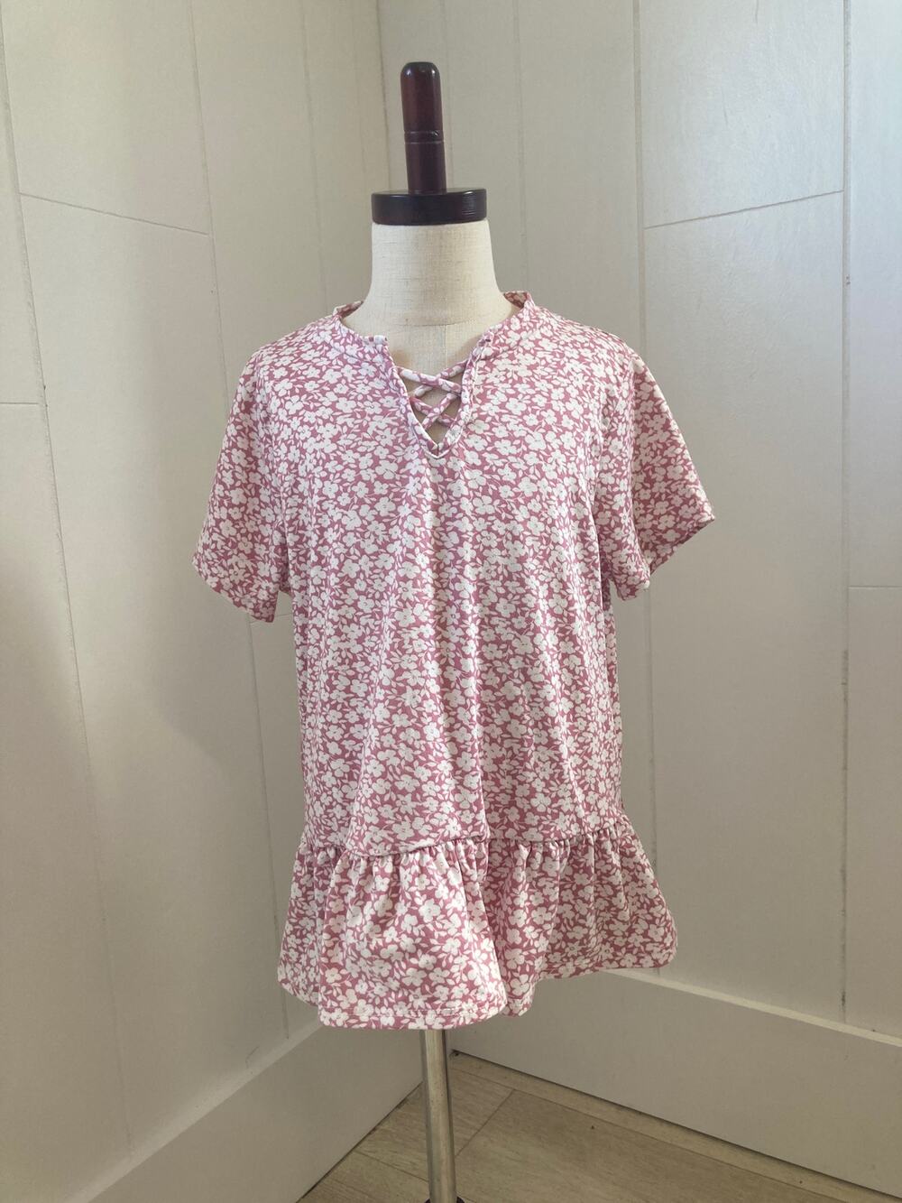 Daytrip Girls Floral Ruffles Pullover Top, Size L